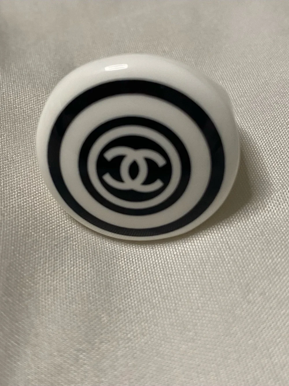 ChaneI Resin Swirl Black White Letter Logo Hippie Boho Vibes Ring Size 8